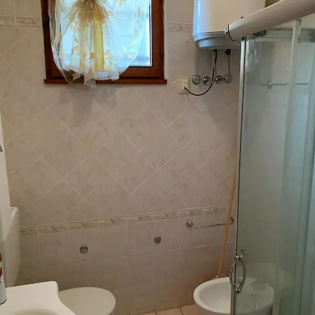 Lejlighed Renovated On The Ground Floor